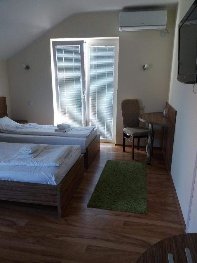Villa Dunja Kragujevac Kültér fotó