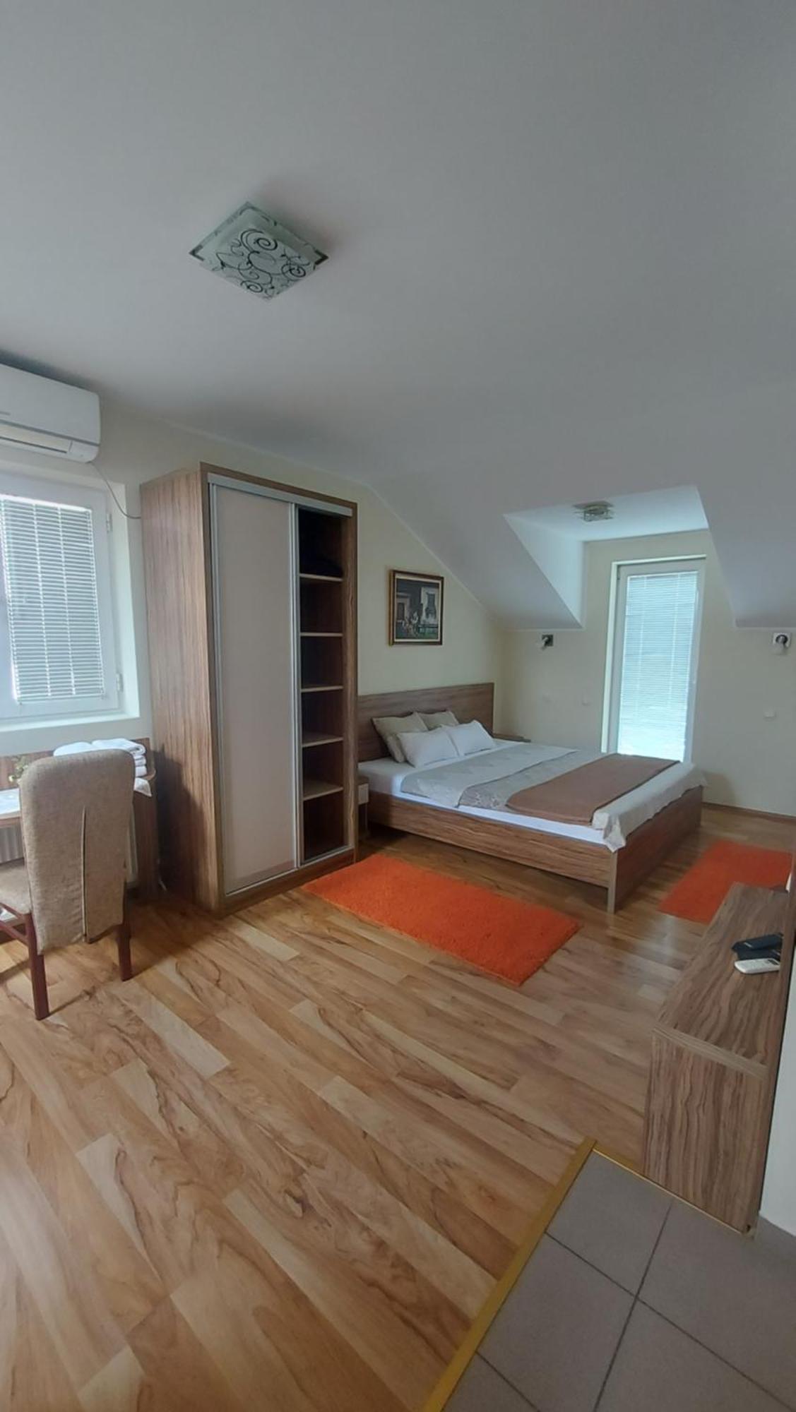 Villa Dunja Kragujevac Szoba fotó